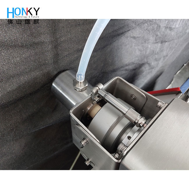 ডেস্কটপ টাইপ সম্পূর্ণ স্বয়ংক্রিয় 40BPM 2ml রিএজেন্ট টিউব ফিলিং এবং ক্যাপিং মেশিন রিএজেন্ট ফিলিং জন্য রোবট আর্ম সিস্টেমের সাথে