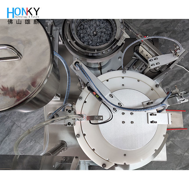 মোল্ড-মুক্ত বহুমুখিতা ইনটুইটিভ কন্ট্রোল সিস্টেম এবং তাইওয়ান-মার্কের নিউম্যাটিক উপাদান সহ 10 মিলি সিরিং ফিলিং মেশিন