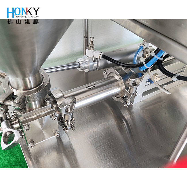 ডেস্কটপ কনভেয়র টাইপ স্কিন কেয়ার ক্রিম বোতল ভর্তি মেশিন ছোট ব্যাচ প্যাকিং জন্য Q-R সিরামিক পিস্টন পাম্প সঙ্গে